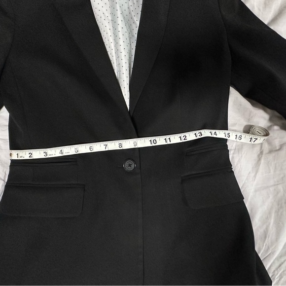 Express fitted one-button blazer size 8 - Picture 5 of 5